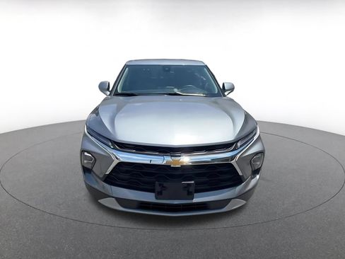 Used 2025 Chevrolet Blazer LT FWD image 5
