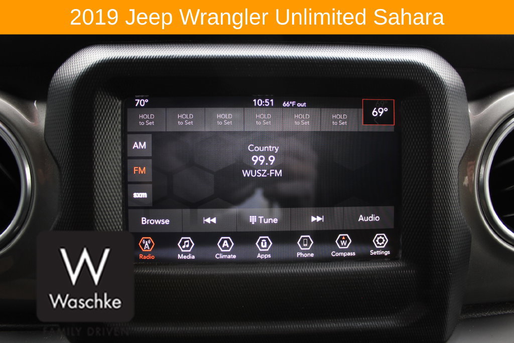Used 2019 Jeep Wrangler Unlimited Sahara AWD/4WD image 39