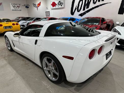 Used 2007 Chevrolet Corvette Coupe w/ Preferred Equipment Group RWD image 25