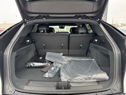 New 2025 Cadillac Lyriq Luxury image 33