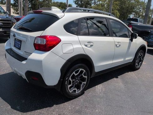 Used 2017 Subaru Crosstrek 2.0i Limited w/ Popular Package #1 AWD/4WD image 4
