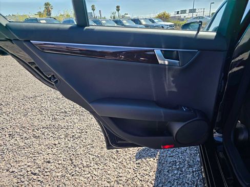 Used 2014 Mercedes-Benz C 300 4MATIC Sedan image 16