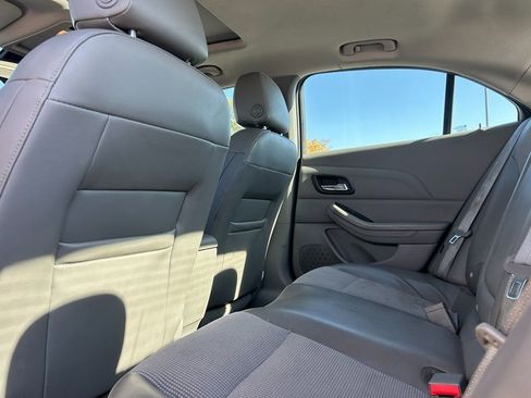 Used 2014 Chevrolet Malibu LT image 27