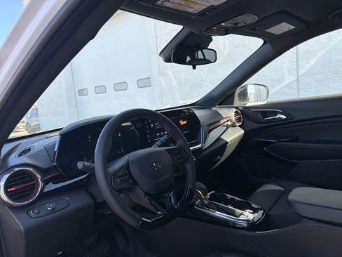 New 2026 Chevrolet Trax RS w/ Driver Confidence Package image 9