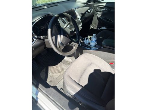 Used 2021 Chevrolet Malibu LT FWD image 5