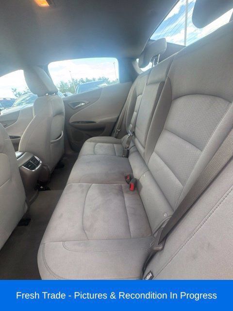 Used 2025 Chevrolet Malibu LT FWD image 17