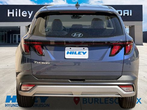 New 2026 Hyundai Tucson SE image 5