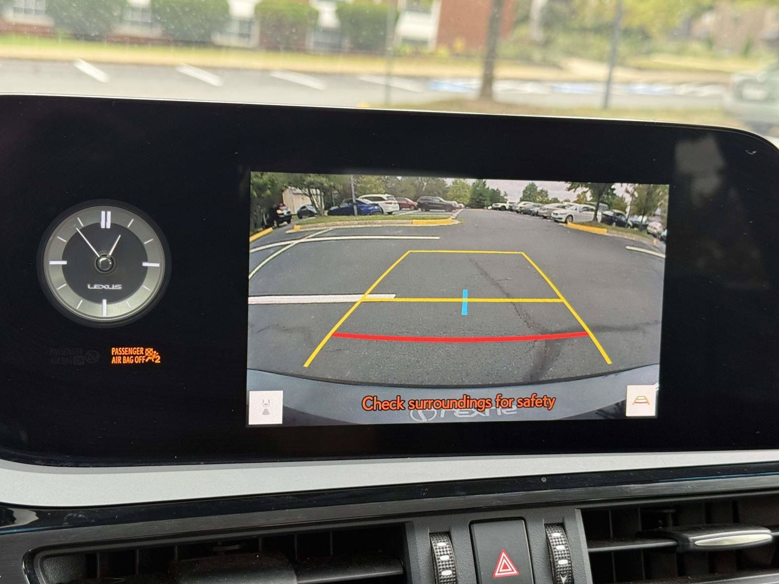 Used 2023 Lexus ES 350 w/ Premium Package FWD image 11