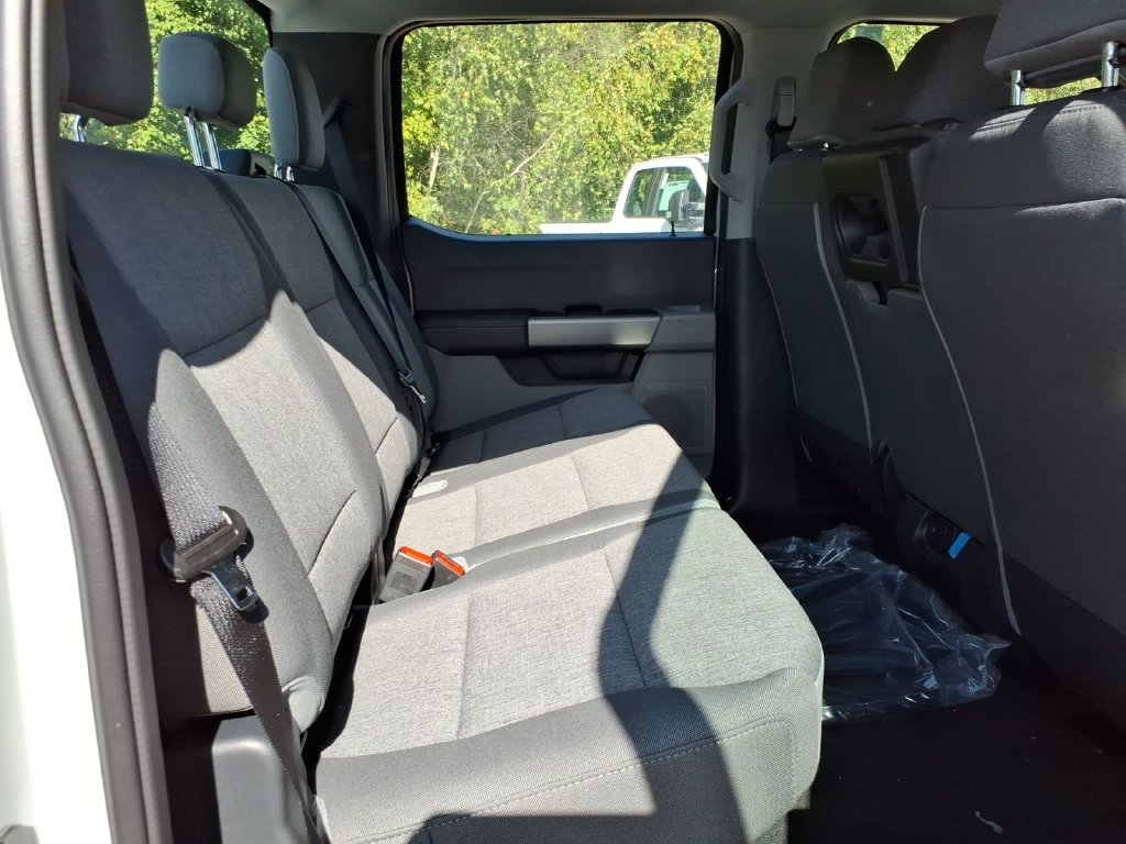 New 2026 Ford F250 XL w/ STX Appearance Package AWD/4WD image 12