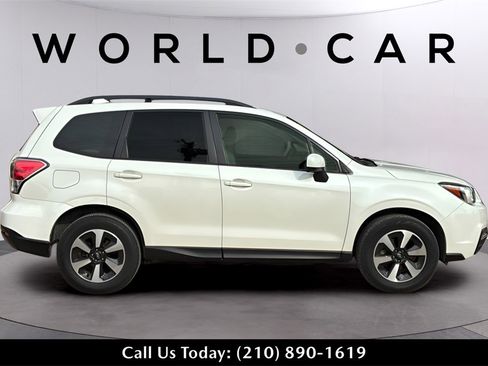 Used 2017 Subaru Forester 2.5i Premium w/ All-Weather Package image 16