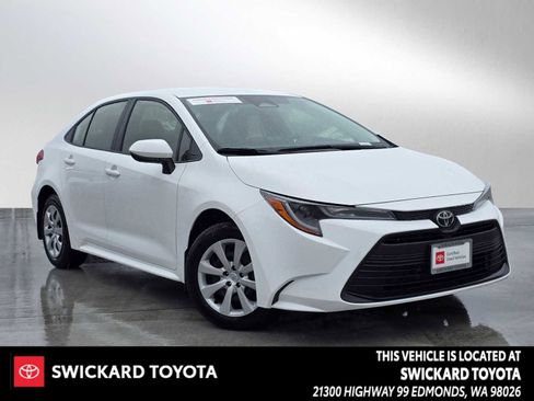 Certified 2026 Toyota Corolla LE image 1