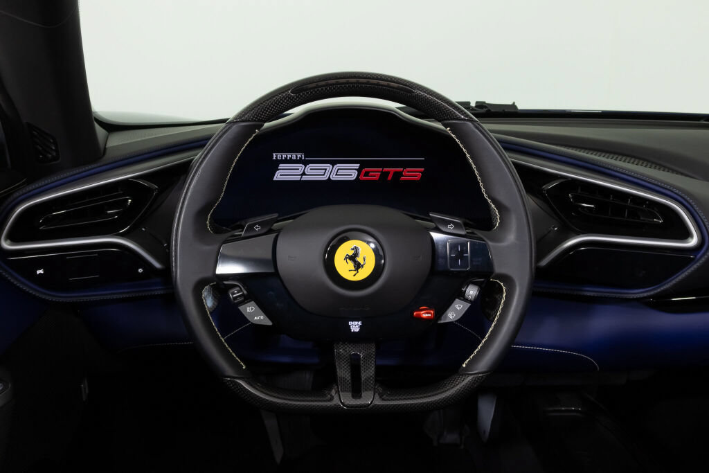 Used 2024 Ferrari 296 GTS RWD image 31