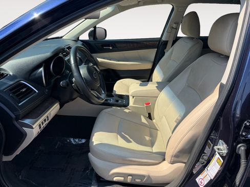 Used 2018 Subaru Outback 2.5i Limited AWD/4WD image 10