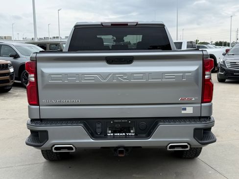 Used 2023 Chevrolet Silverado 1500 RST w/ Z71 Off-Road Package AWD/4WD image 6