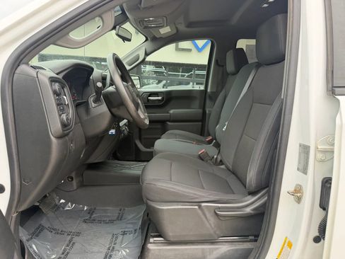 Used 2019 Chevrolet Silverado 1500 Custom Trail Boss w/ Custom Convenience Package AWD/4WD image 14