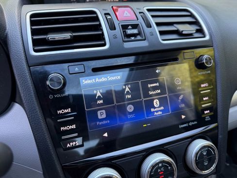 Used 2018 Subaru Forester 2.5i Premium image 25