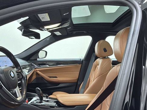 Used 2018 BMW 540i xDrive image 24