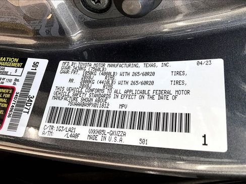 Used 2023 Toyota Sequoia Platinum image 44