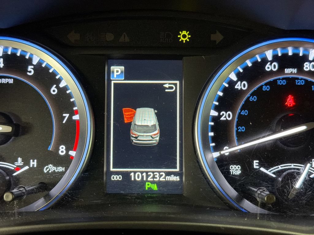 Used 2017 Toyota Highlander Limited FWD image 12