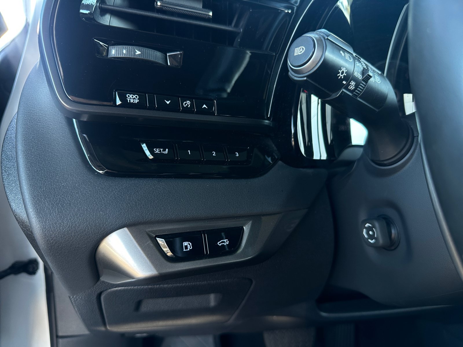 Used 2023 Lexus RX 350 Premium FWD image 16