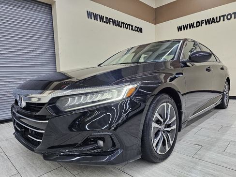 Used 2021 Honda Accord EX image 2