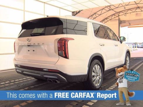 Used 2025 Hyundai Palisade SEL FWD image 2