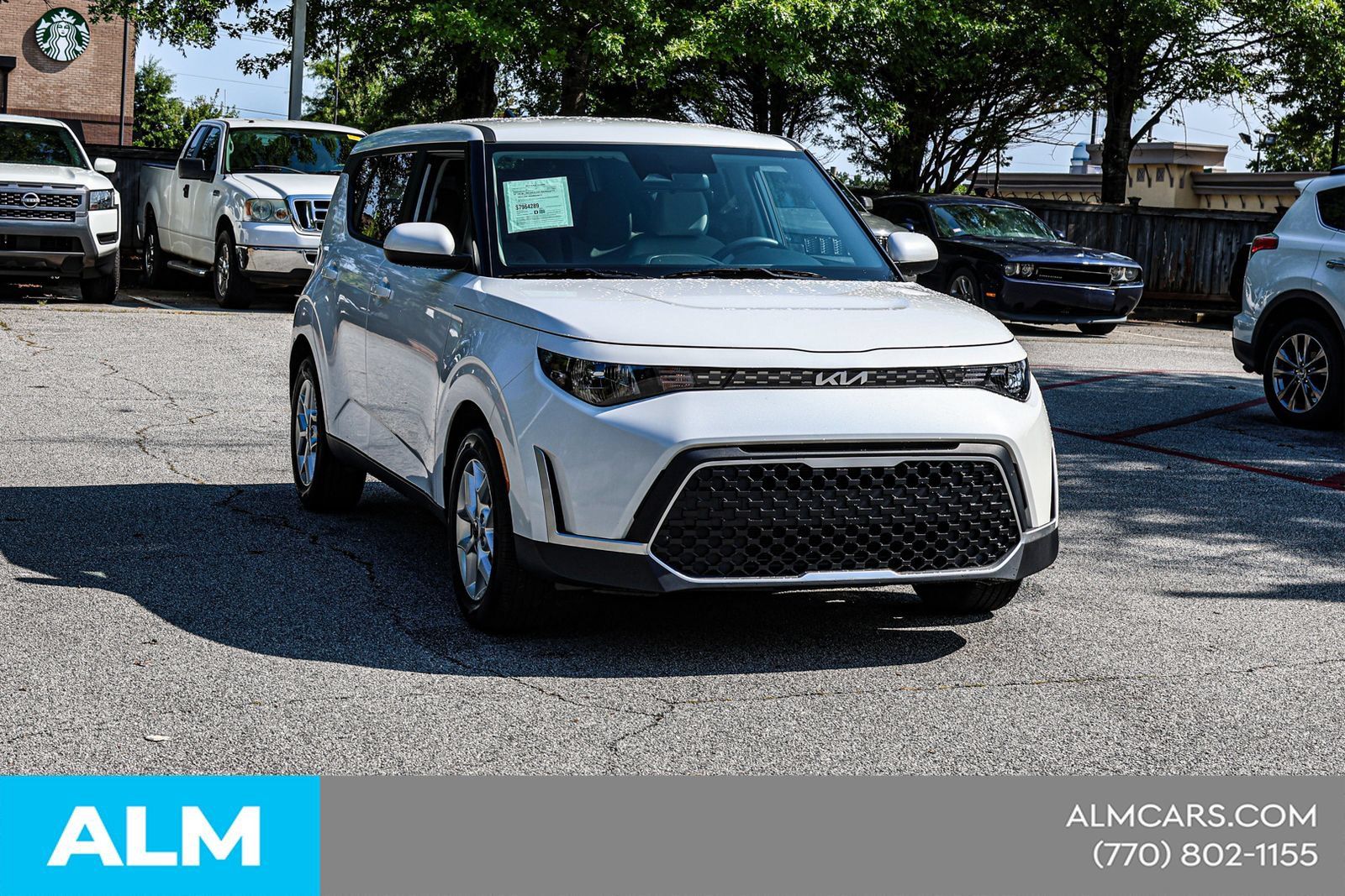 Used 2025 Kia Soul LX w/ LX Technology Package FWD image 5