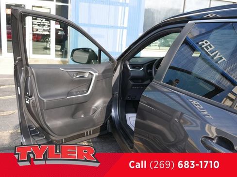 Used 2023 Toyota RAV4 XSE w/ XSE Grade Weather Package AWD/4WD image 21