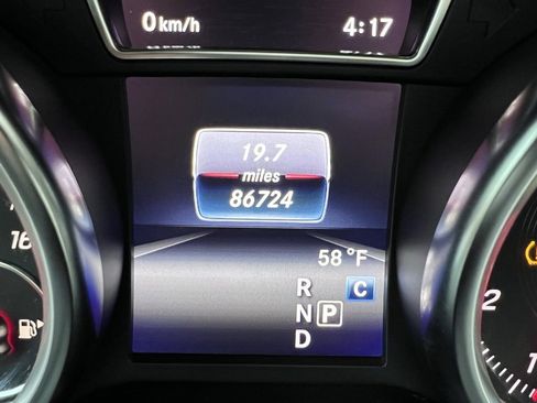 Used 2018 Mercedes-Benz GLS 450 GLS 450 w/ Premium Package image 32