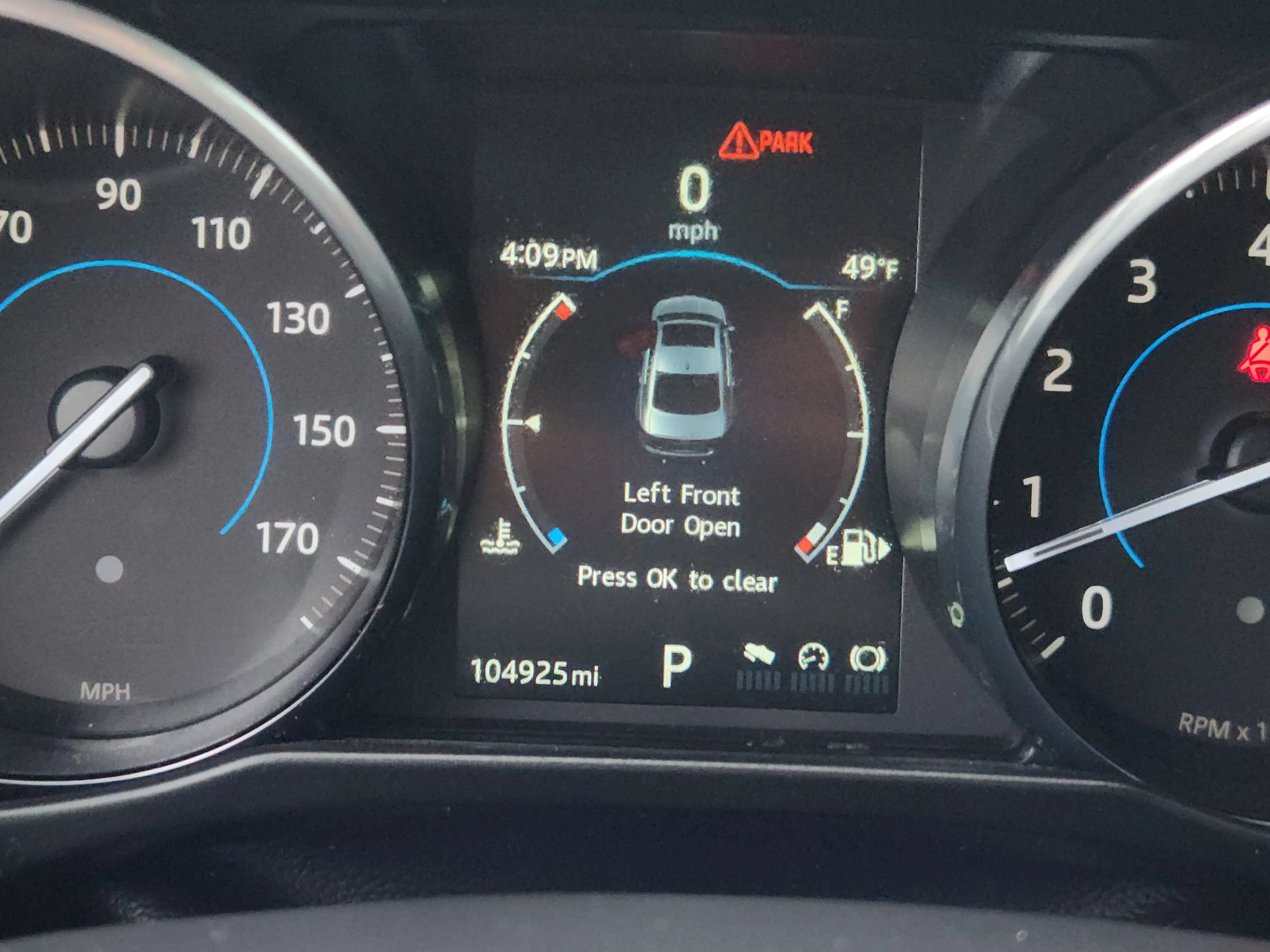 Used 2017 Jaguar XF S RWD image 10