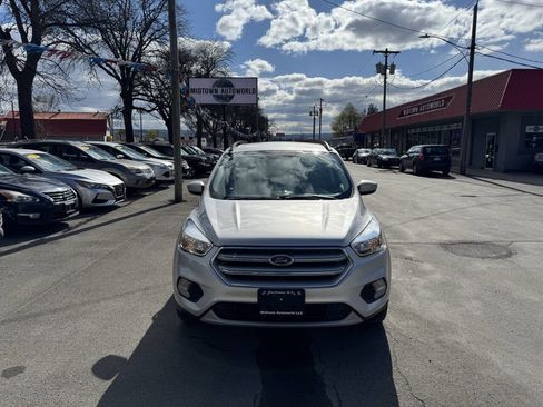 Used 2018 Ford Escape SE AWD/4WD image 4