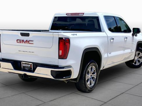 Used 2025 GMC Sierra 1500 SLT AWD/4WD image 12