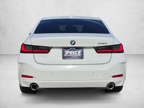 Certified 2024 BMW 330i Sedan w/ Convenience Package RWD image 7