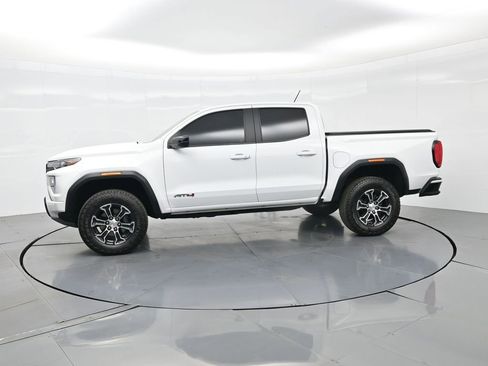 Used 2024 GMC Canyon AT4 w/ Canyon Safety Plus Package image 10