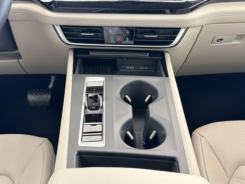 New 2026 Volkswagen Atlas SE FWD image 24