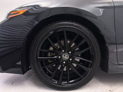 Used 2021 Toyota Camry XSE w/ Navigation Package image 17