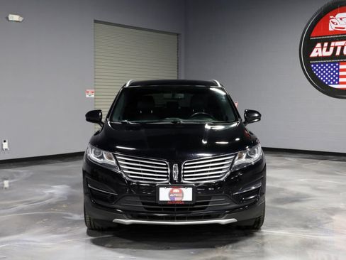 Used 2018 Lincoln MKC Premiere FWD image 2