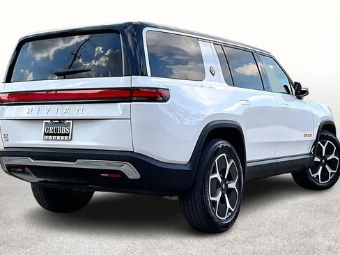 Used 2023 Rivian R1S Adventure image 2