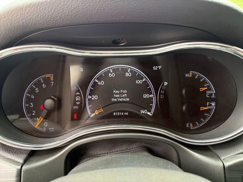 Used 2020 Jeep Grand Cherokee Altitude image 18