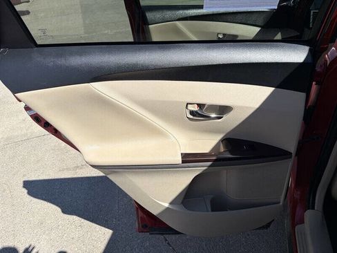 Used 2009 Toyota Venza FWD image 17