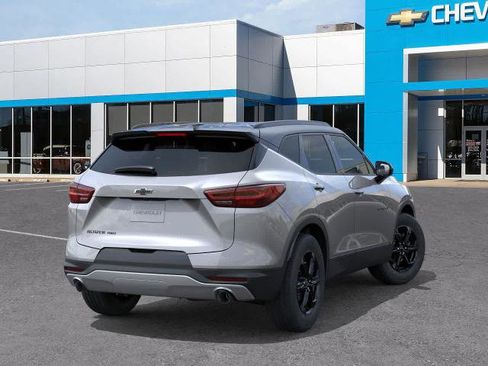 New 2025 Chevrolet Blazer LT w/ Midnight/Sport Edition image 4