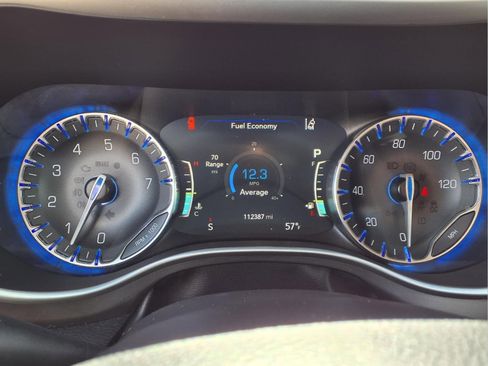 Used 2020 Chrysler Pacifica Touring-L Plus w/ Tire & Wheel Group image 16