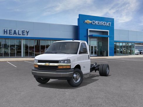 New 2025 Chevrolet Express 3500 1WT w/ Power Convenience Package image 47