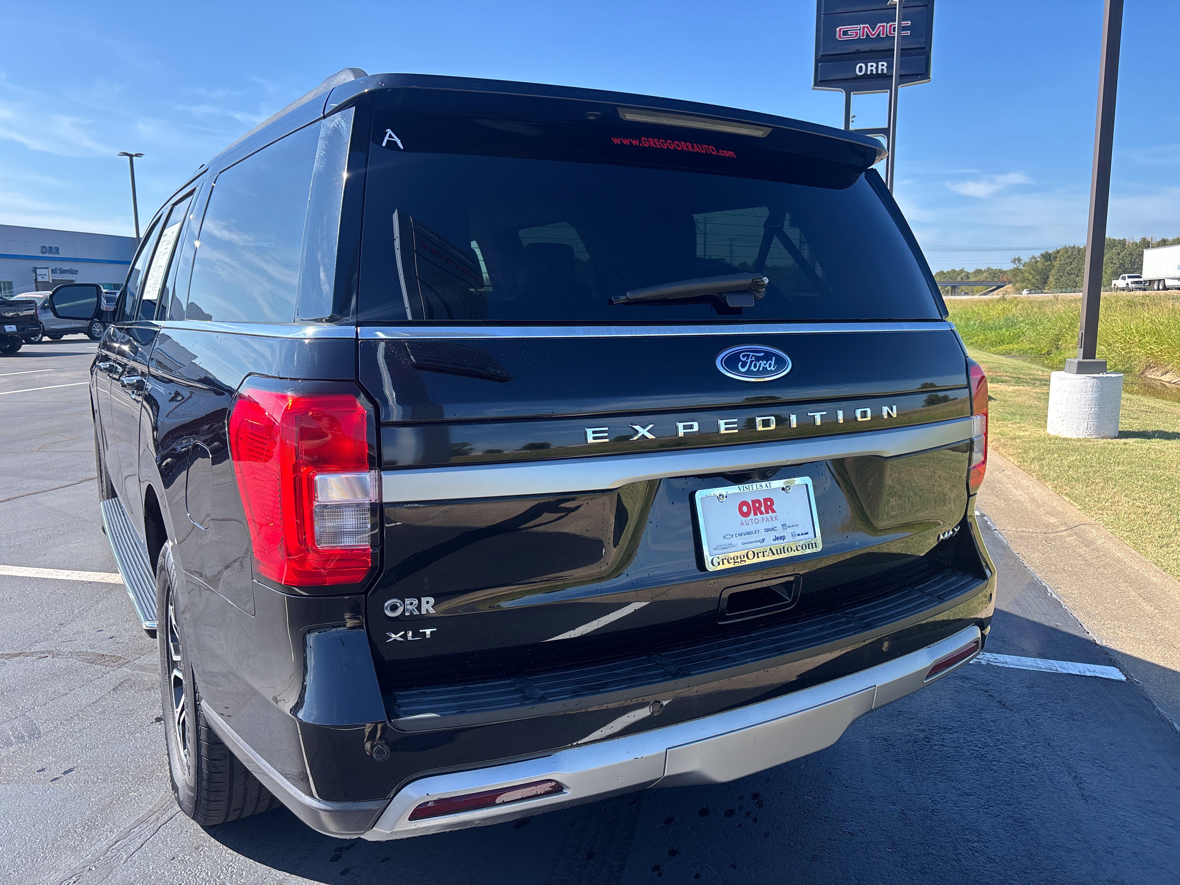 Used 2023 Ford Expedition Max XLT AWD/4WD image 5