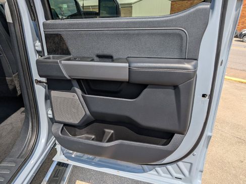 Used 2025 Ford F350 Lariat AWD/4WD image 17