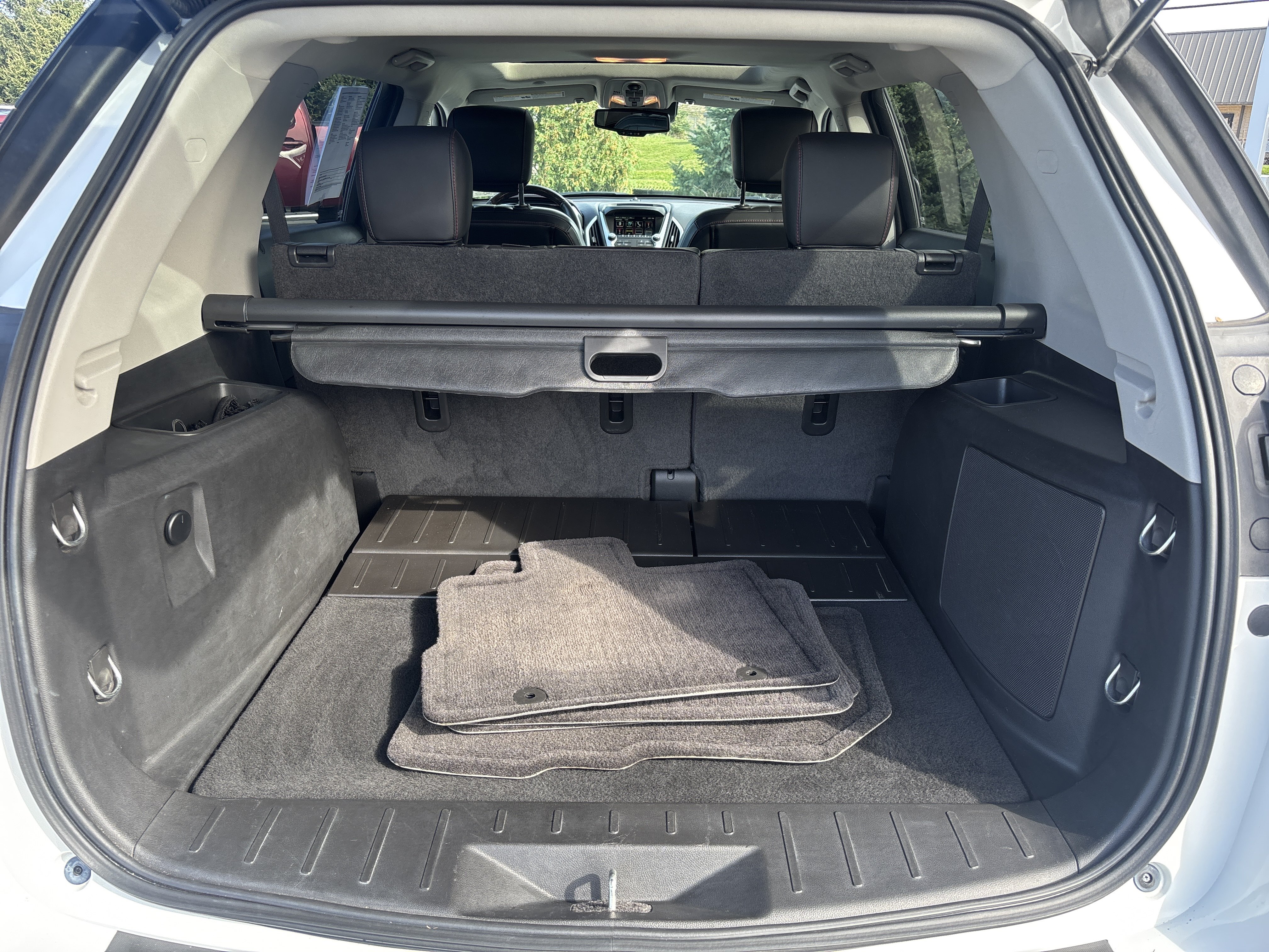 Used 2015 GMC Terrain Denali w/ Cargo Package FWD image 24