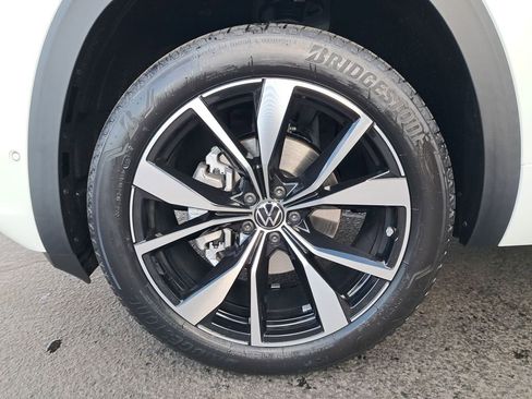 New 2026 Volkswagen Atlas Cross Sport SEL Premium R-Line AWD/4WD image 29