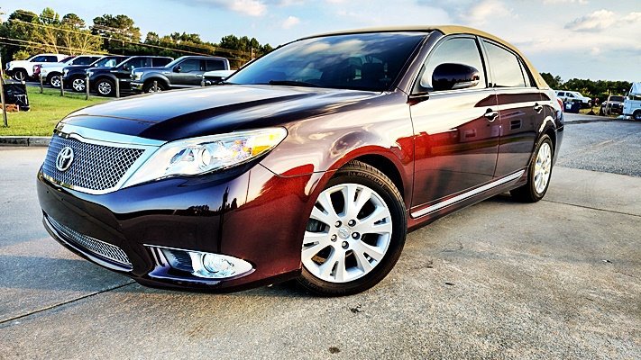 Used 2011 Toyota Avalon FWD image 1