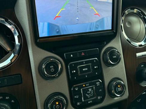 Used 2013 Ford F350 Lariat w/ Chrome Pkg image 25