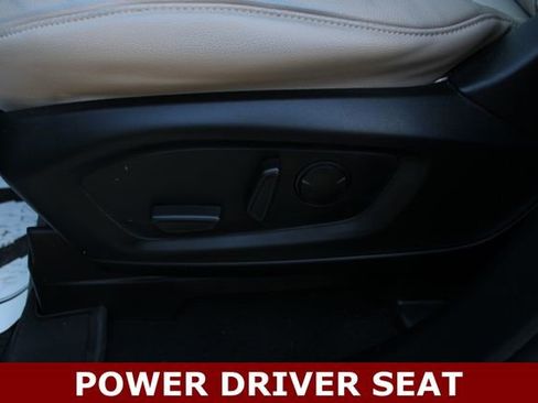 Used 2021 Ford Explorer Limited w/ Equipment Group 301A AWD/4WD image 3